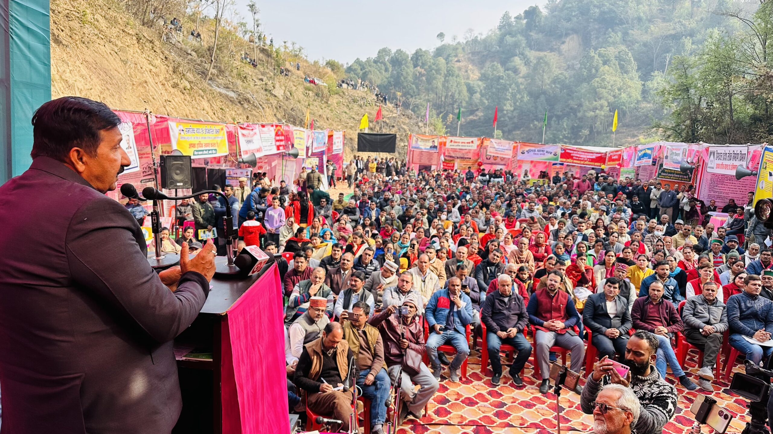 गांव गांव पहुंची सरकार, हर घर पहुंचेगा विकास*- मुकेश अग्निहोत्री